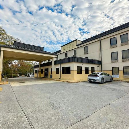 Oyo Hotel Rome West Ga Exterior photo